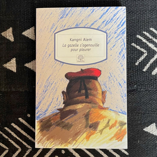La gazelle s'agenouille pour pleurer