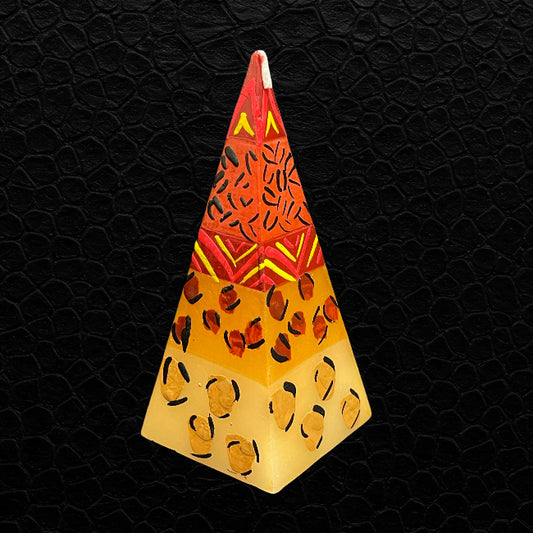 Nobunto Pyramidenkerze Uzima