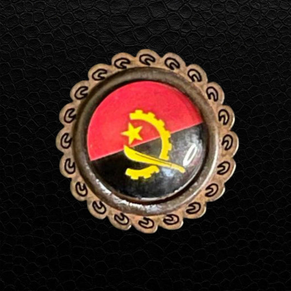 Brosche Angola