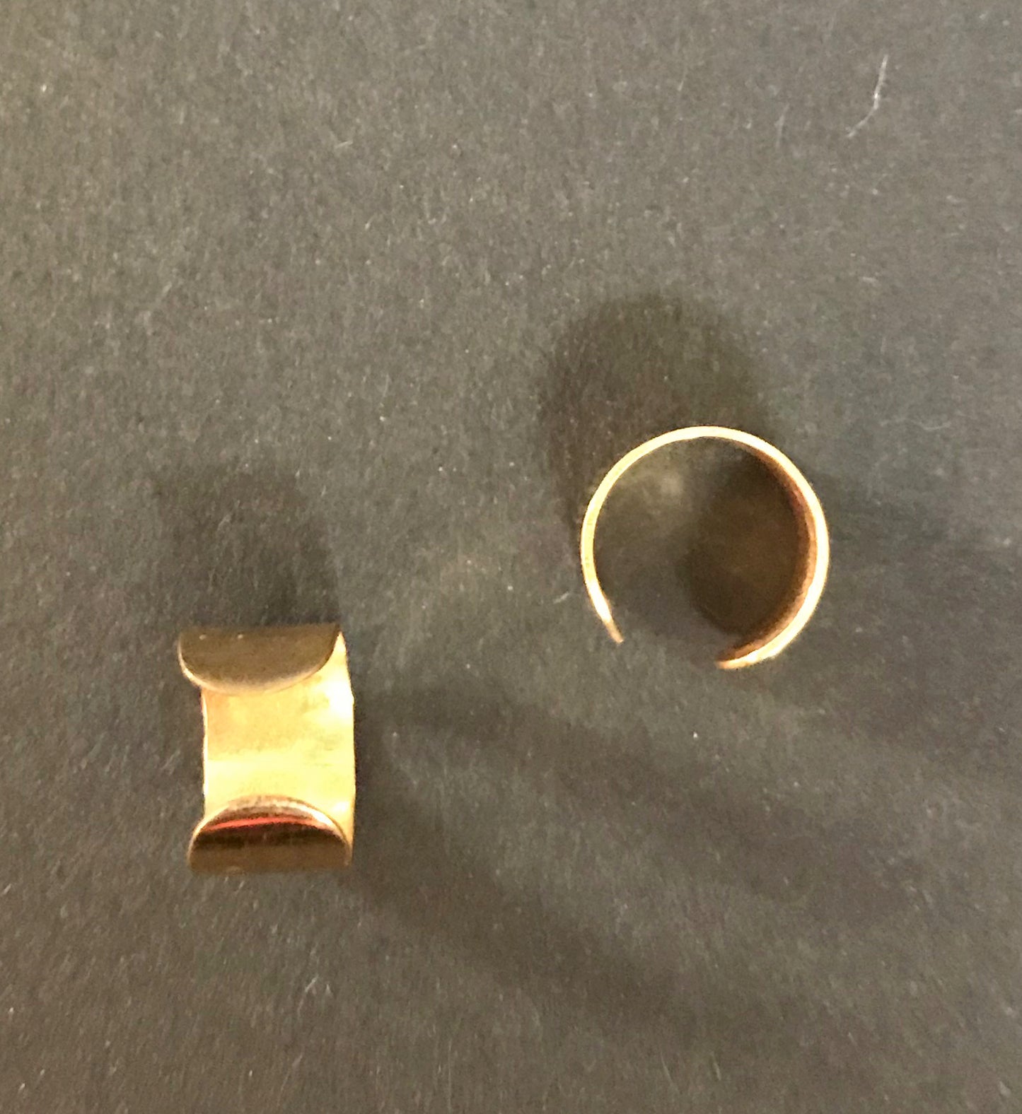 Minimalistischer Haarclip aus Metall – Goldfarben & elegant