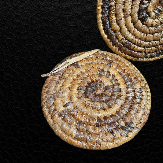 Topfuntersetzer aus Bananenblatt – Handgemachte Wärme aus Kenia