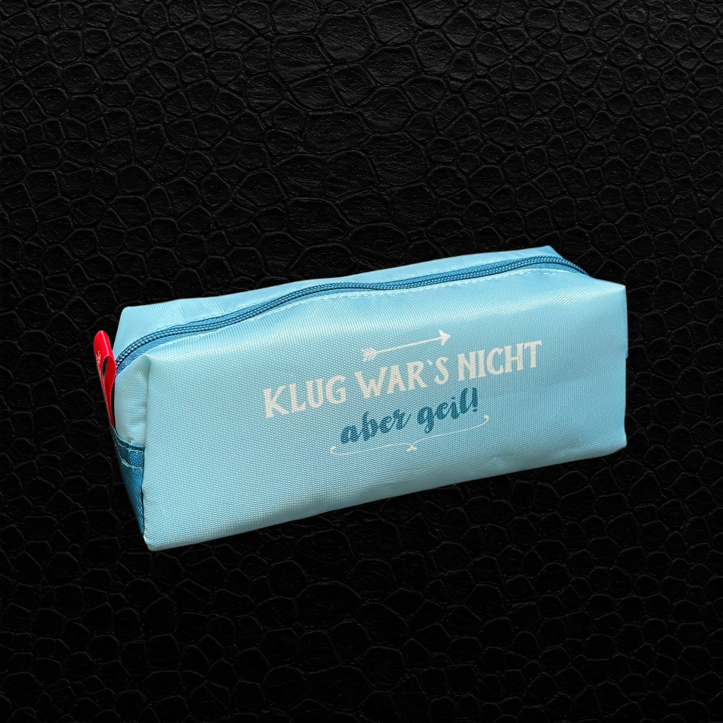 Stifteetui „Klug war’s nicht, aber geil!“ – Für übermütige Ideen