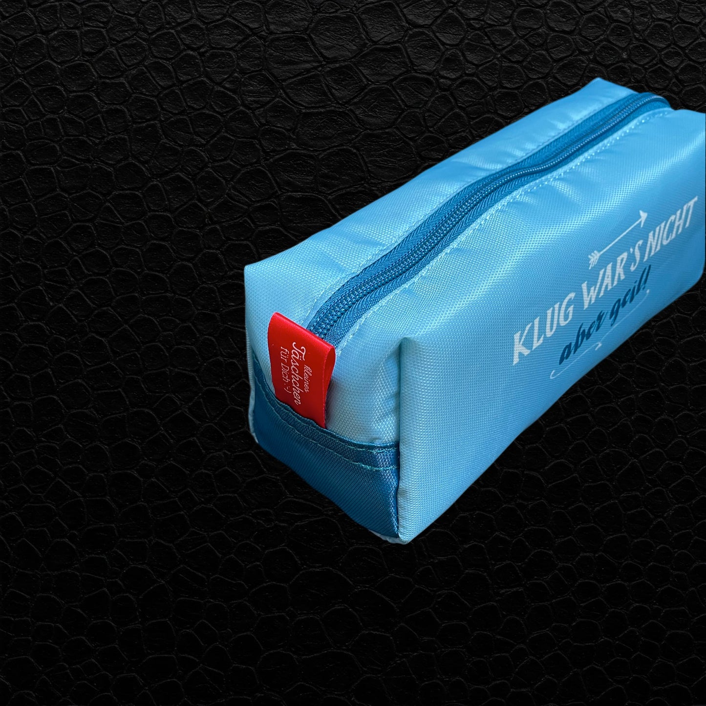 Stifteetui „Klug war’s nicht, aber geil!“ – Für übermütige Ideen