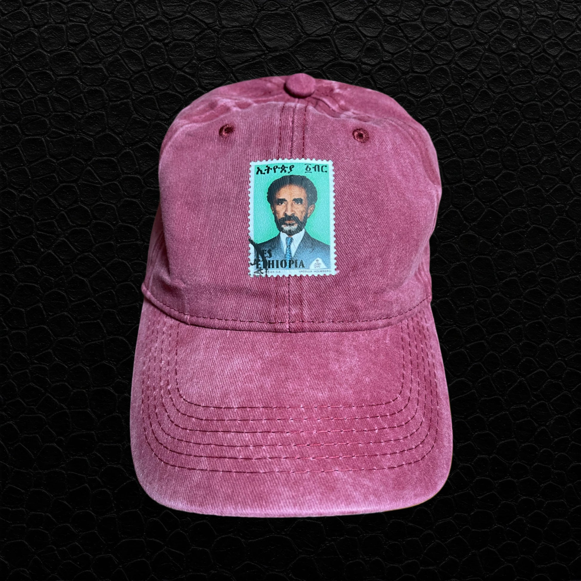 Selassie Cap – Rot | Vintage Streetwear mit afrikanischem Erbe