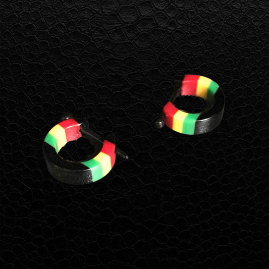Rasta Ohrpiercing 
