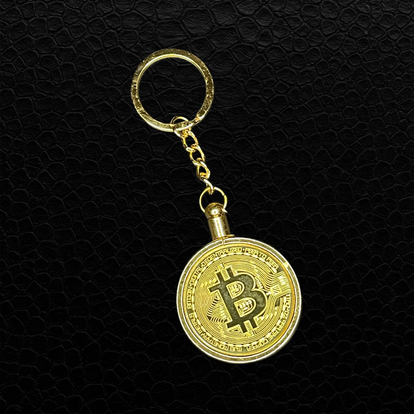 Goldener Bitcoin Schlüsselanhänger – Symbol für digitale Freiheit und Zukunft