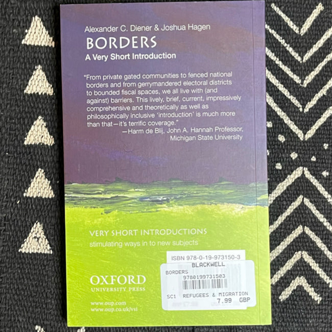 Borders - A very short introduction