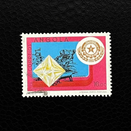 Briefmarke Angola