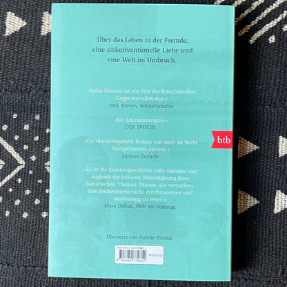 Rückenansicht des Buches „Das Land der Anderen“ von Leila Slimani bei King Jah