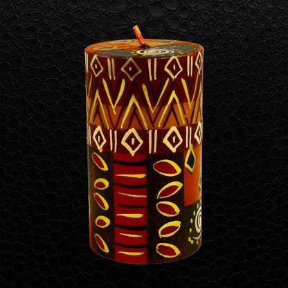 Kapula Stumpenkerze „Safari“ – handgefertigte Kerze aus Südafrika (6 × 10 cm)