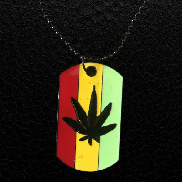 Reggae Kette Roots Vibes mit Hanfblatt-Anhänger in Rasta-Farben