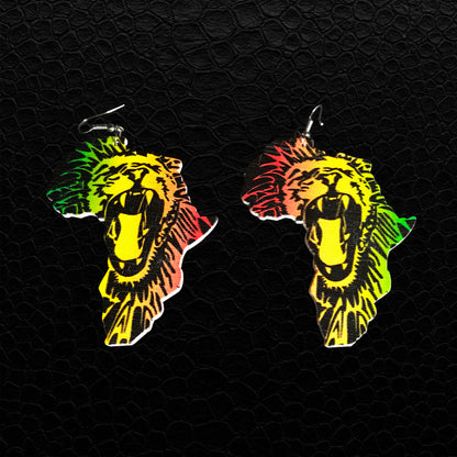 Ohrringe Afrika mit Löwenmotiv in Rasta-Farben