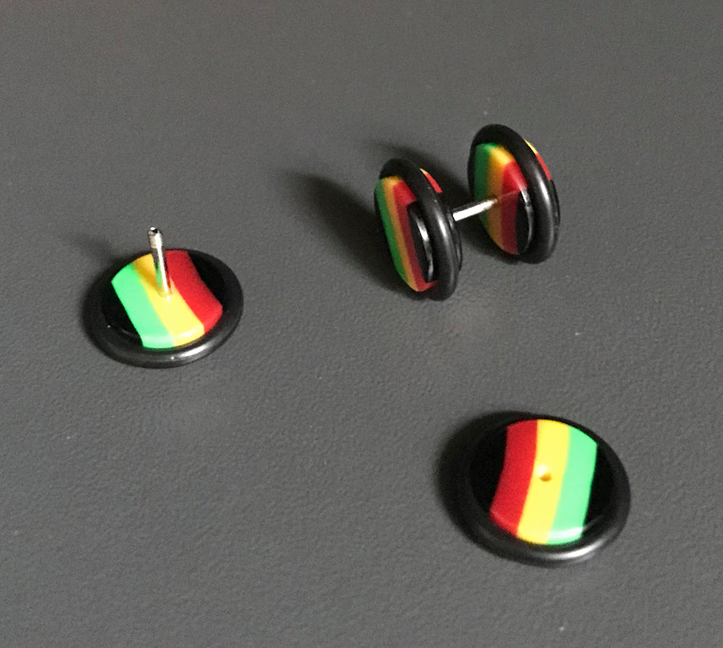 rastafari_fake_piercing_