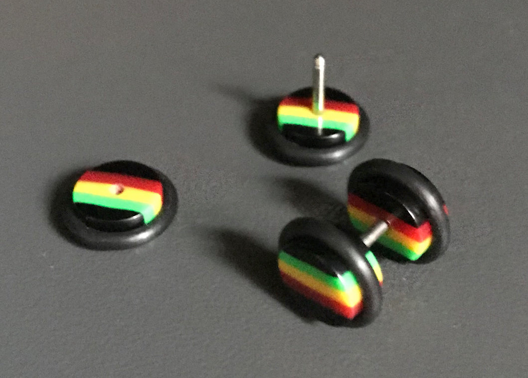 rastafari_fake_piercing_